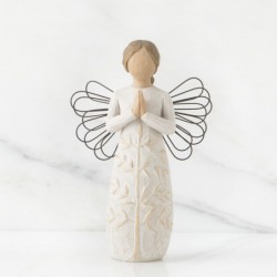 Small angel figurine with praying hands